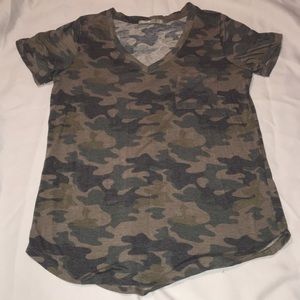 Camouflage v neck